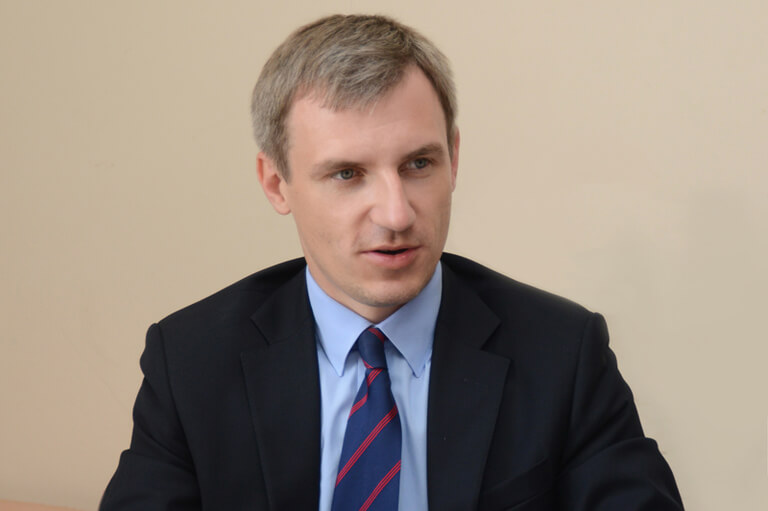 Глава Смоленской области предложил направлять средства списанных бюджетных кредитов на ЖКХ