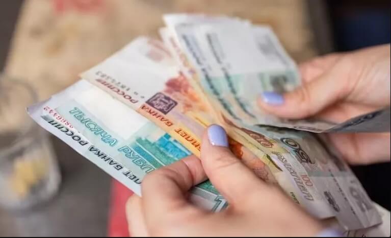 Депутаты предложили ограничить зарплаты руководителей в организациях с госучастием