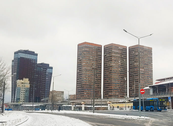 В 122 домах Москвы начали работать новые управляющие организации