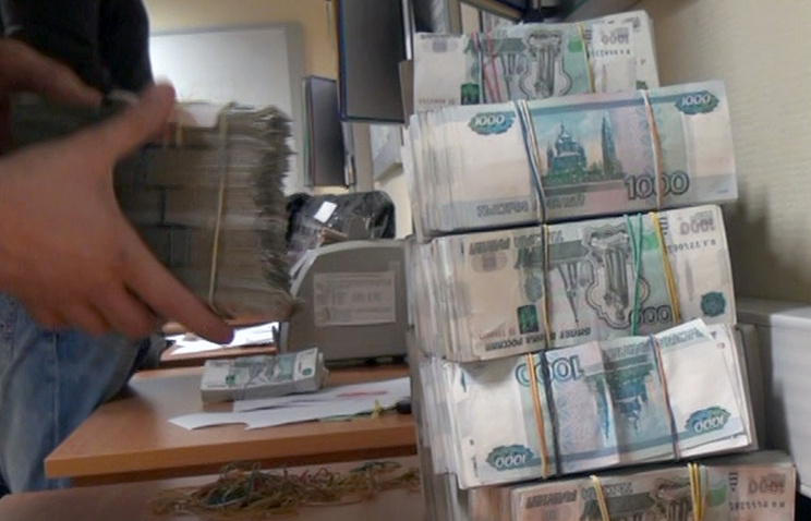 Козак: долги жилых управляющих компаний превышают 250 млрд рублей