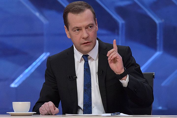 Медведев поручил в 2018 году сохранить уровень госрасходов на развитие городской среды