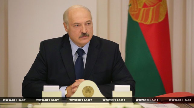 Лукашенко объяснил чистку в правительстве «безмозглой» позицией по ЖКХ